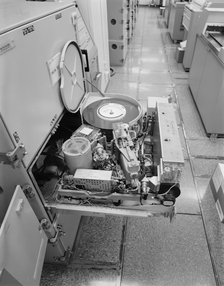 PAR DPS disk drive